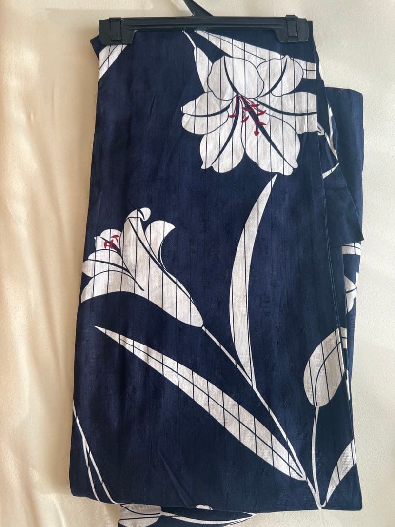 ストライプ紺地×大輪白百合浴衣3点セット 浴衣セット レディース浴衣　Tika