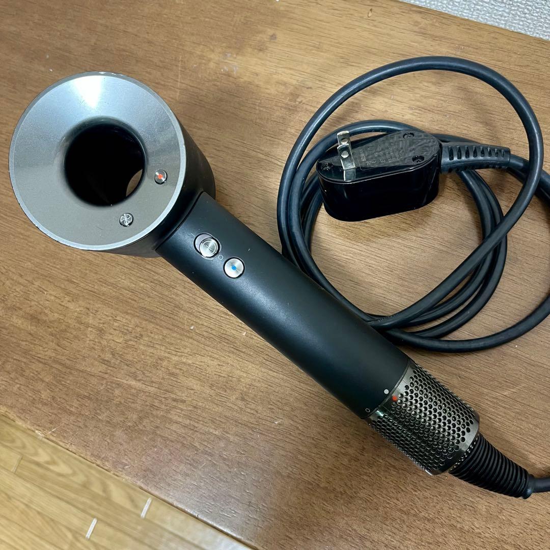 【美品】Dyson Supersonic ドライヤー ブラックHD01