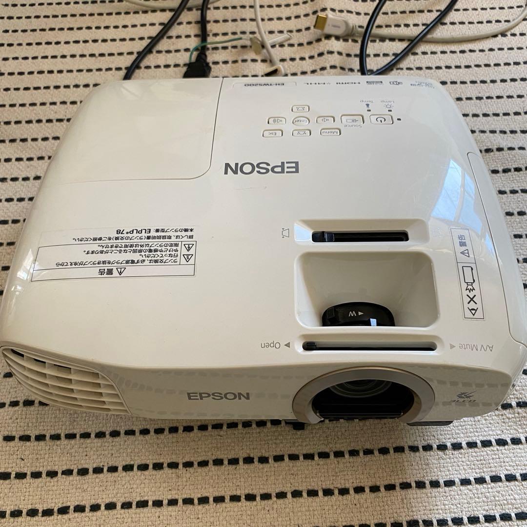 EPSON EH-TW5200 フルHD 3D対応　プロジェクター本体