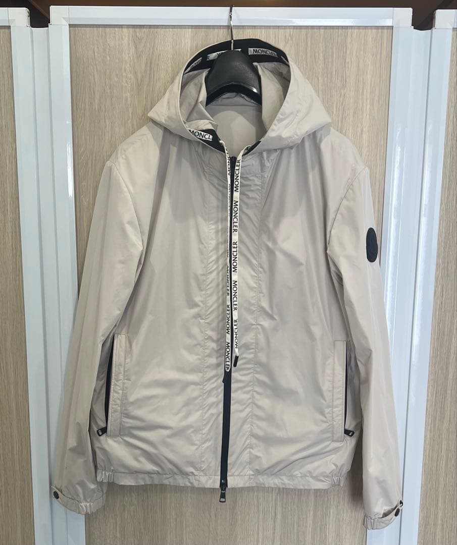 モンクレール　ナイロンパーカー　サイズ1 ベージュ　カルレス