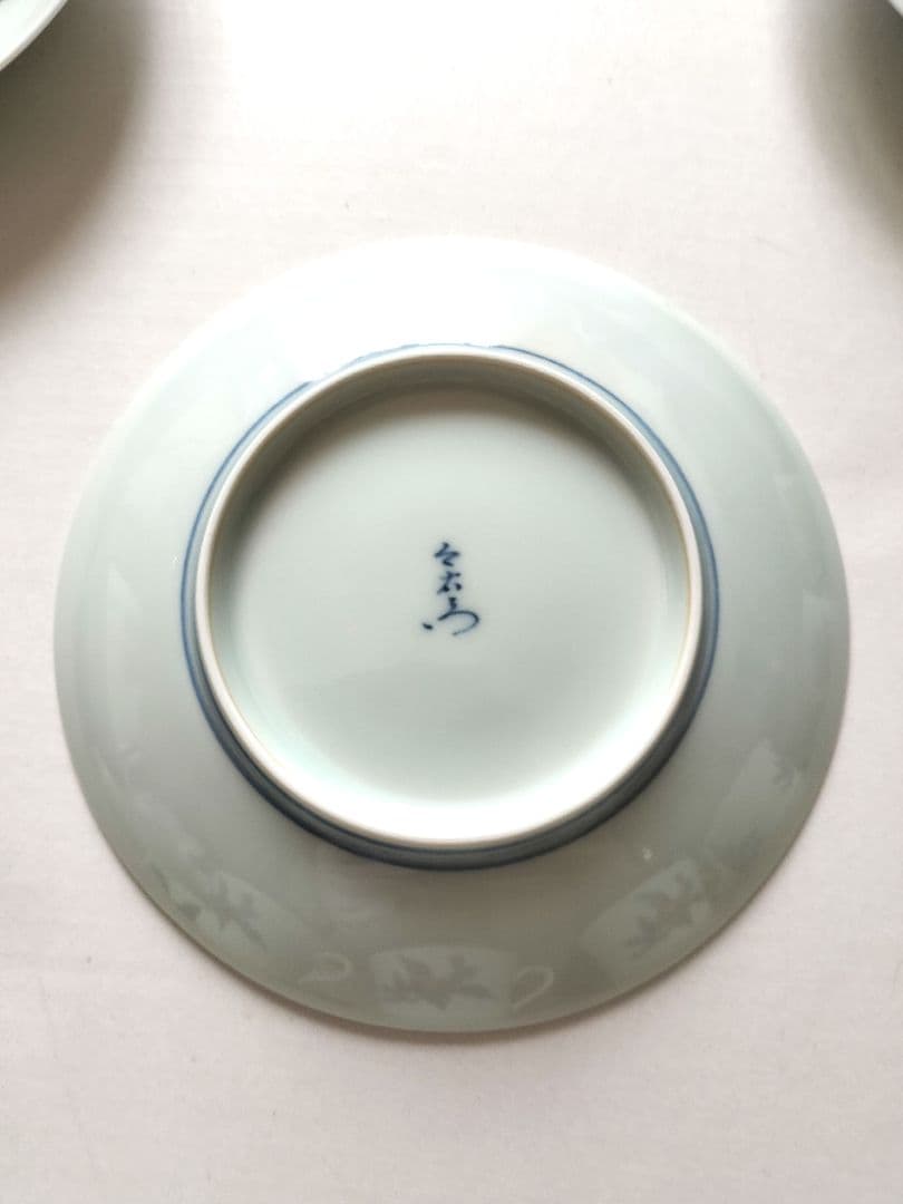 第13代　今泉今右衛門　 花柄カップ6個と皿6枚、木製箱付き