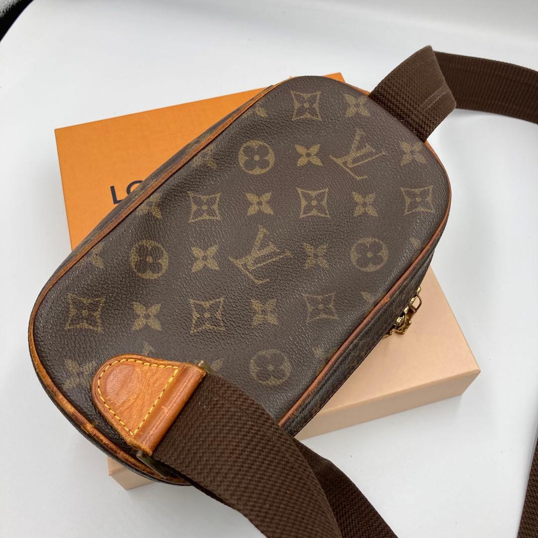 ルイ・ヴィトン モノグラム ポシェットガンジュ ボディバッグ 7423