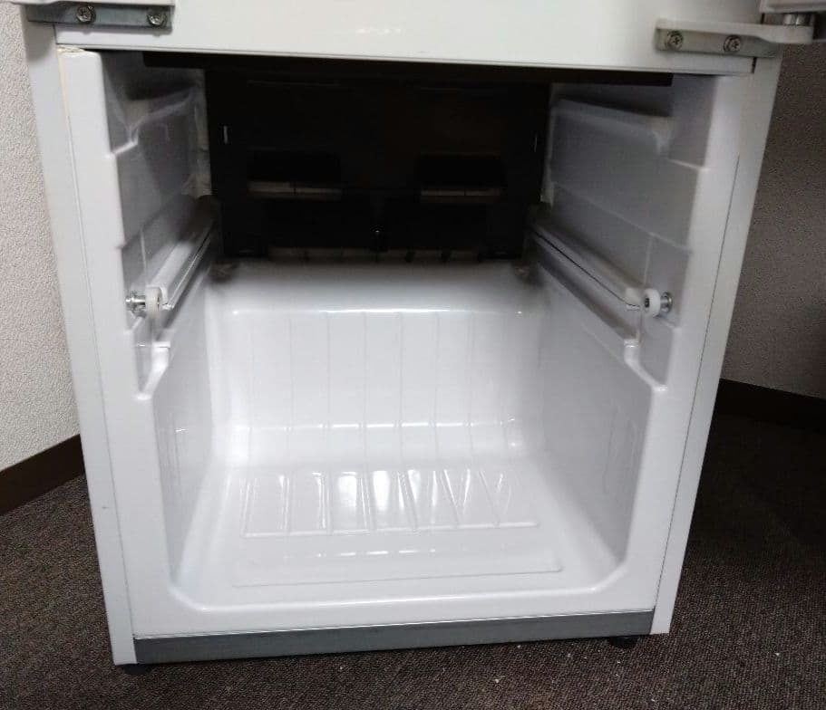 SHARP 2ドア冷蔵庫 SJ-GD14D　ひとり暮らし