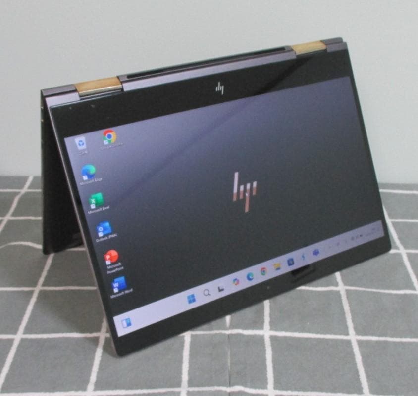 HP ノートPC Core-i5 8th、Windows11、バッテリー新品