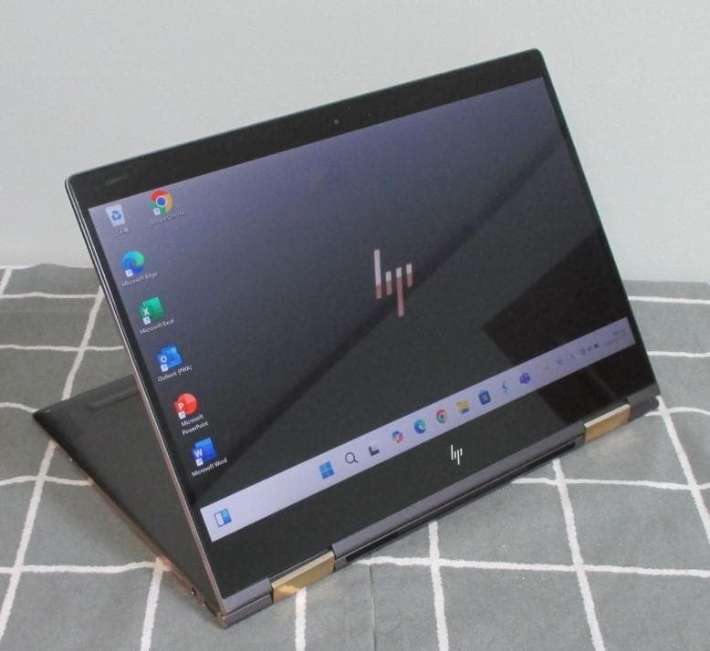 HP ノートPC Core-i5 8th、Windows11、バッテリー新品