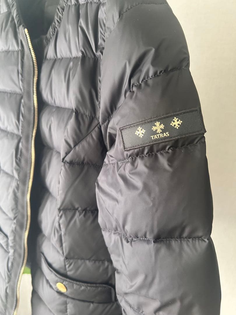 TATRAS 未使用　早い者勝ち　超美品　ダウンジャケット　ウィメンズ