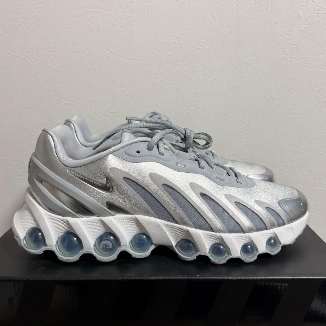 【箱有】NIKE AIRMAX DN8 メタリックシルバー/ウルフグレー