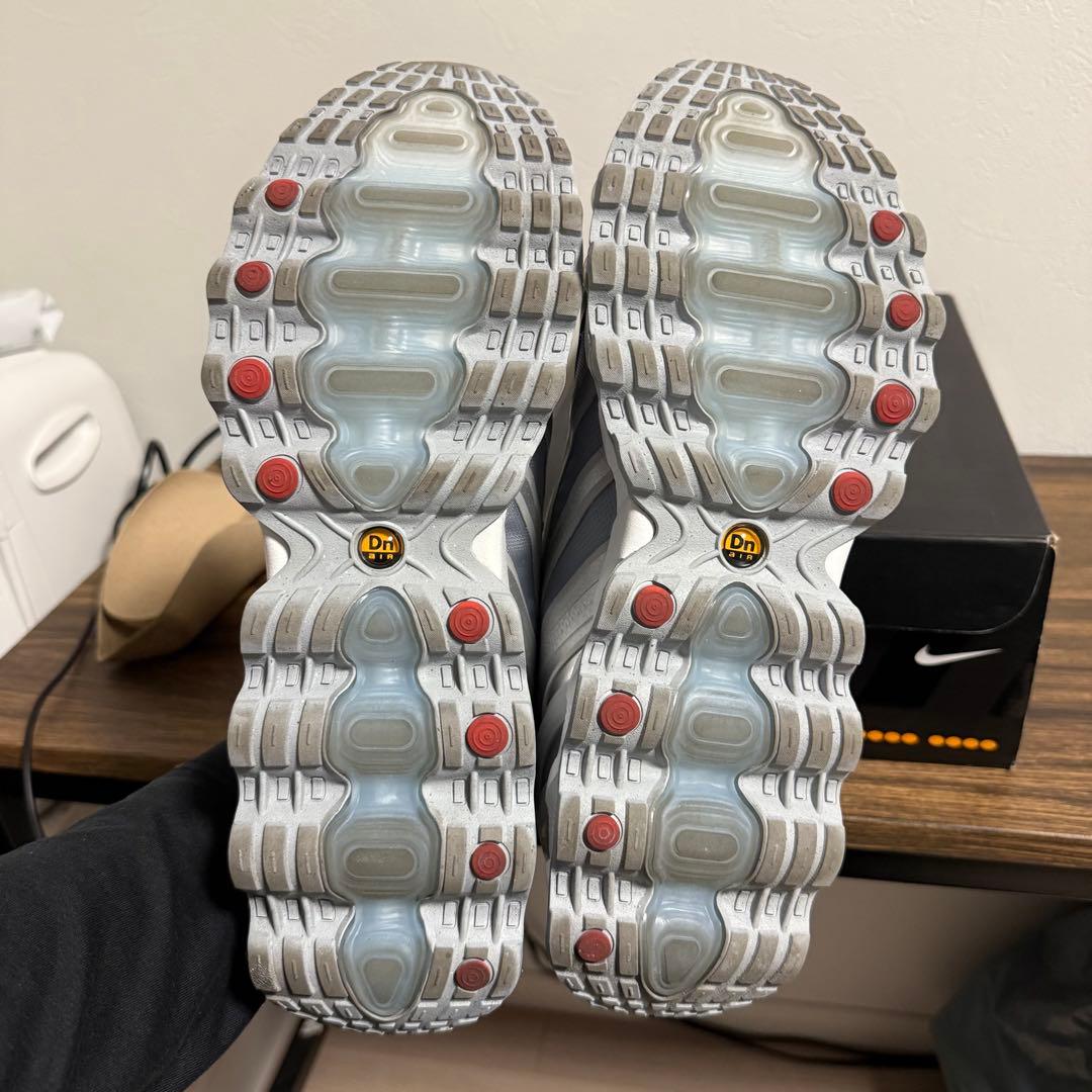 【箱有】NIKE AIRMAX DN8 メタリックシルバー/ウルフグレー