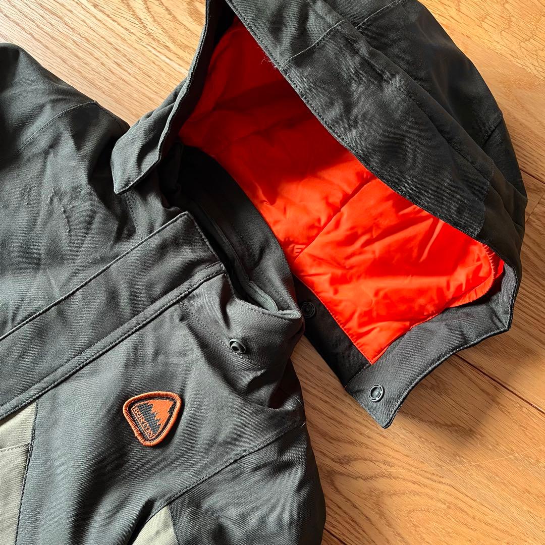 美品BURTON バートン　キッズ　スキー　スノーボードウェア ワンピース　2T