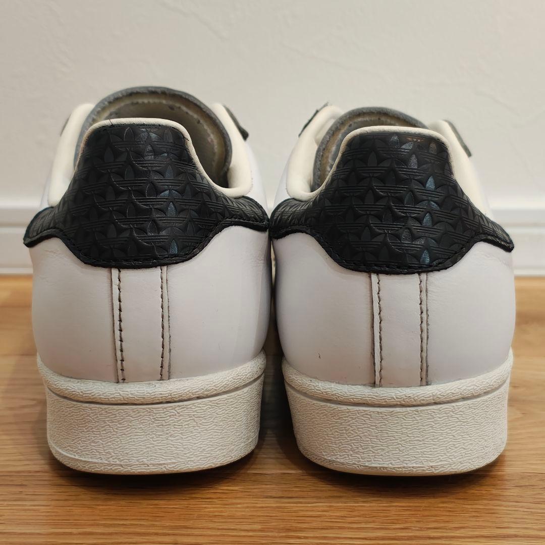 靴 adidas super star