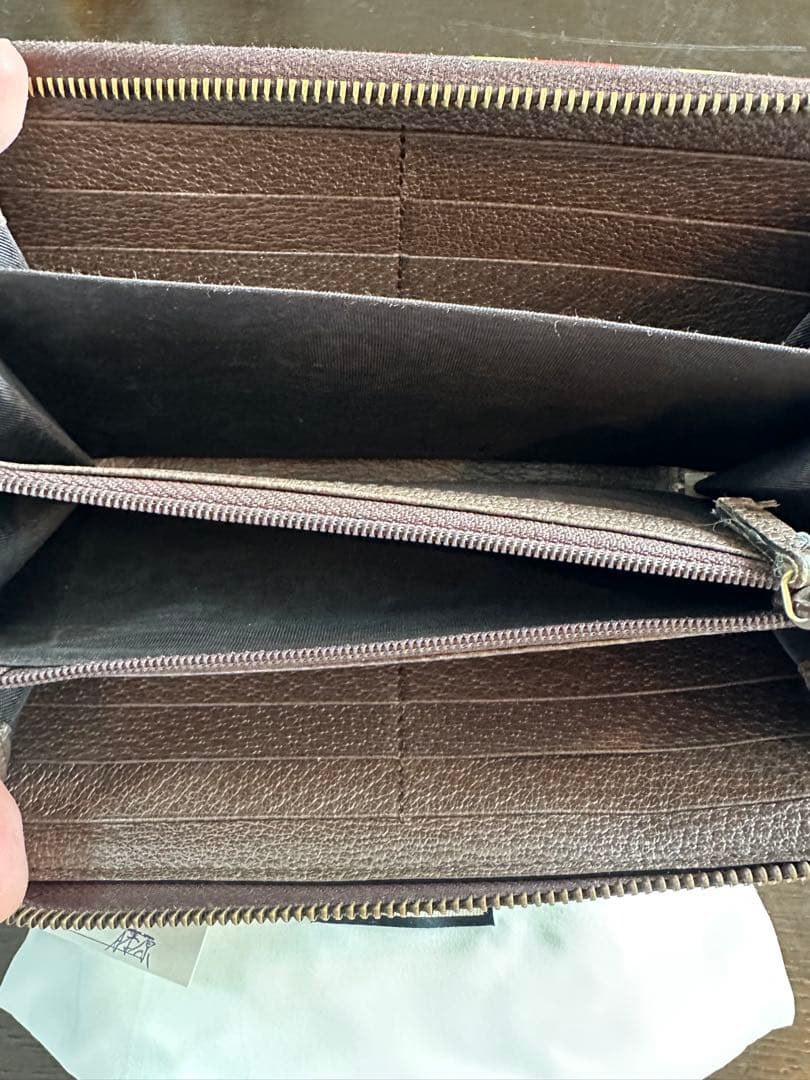 GUCCI 長財布 トラと宇宙船刺繍