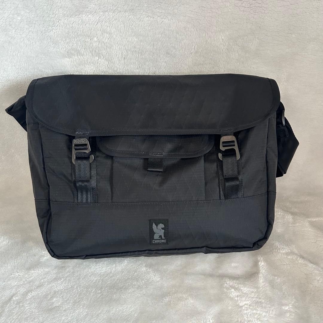 美品 クローム　メッセンジャー MIDTOWN 20 MESSENGER A4