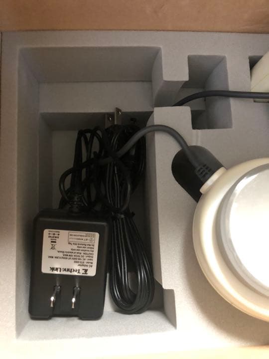 動作良好　ほぼ未使用　テクノリンク　リシェス　美顔器　ボディケア