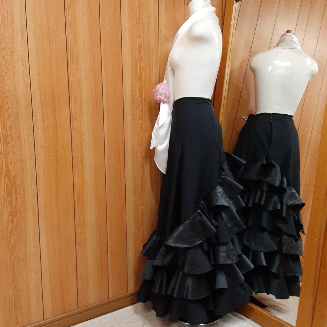 フラメンコ衣装　☆ファルダのみ　ブラックファルダ　豪華3段フリル