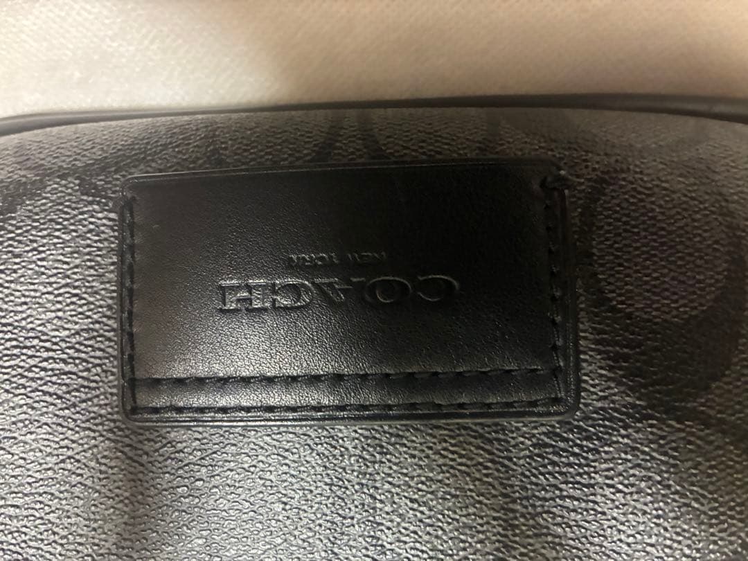 美品 COACH ボディバッグ C3765 シグネイチャー ブラック レザー