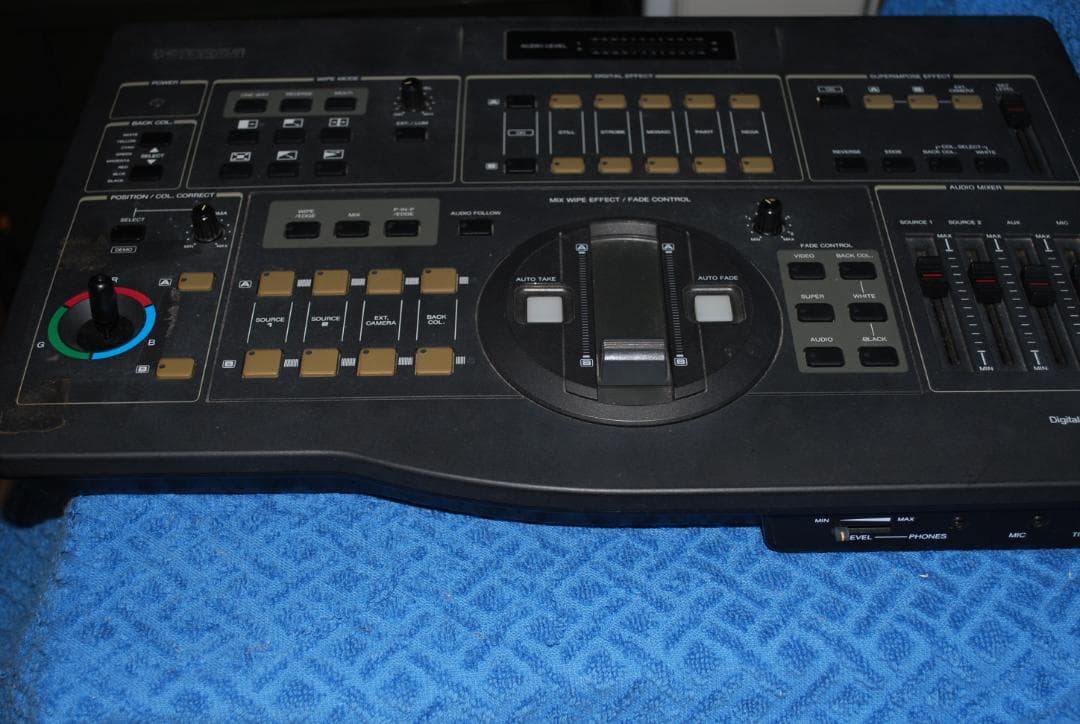 PanasonicデジタルAVミキサーWJ-AVE7中古ジャンク品の出品です。