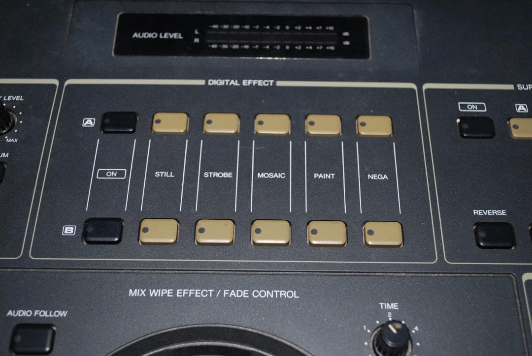 PanasonicデジタルAVミキサーWJ-AVE7中古ジャンク品の出品です。