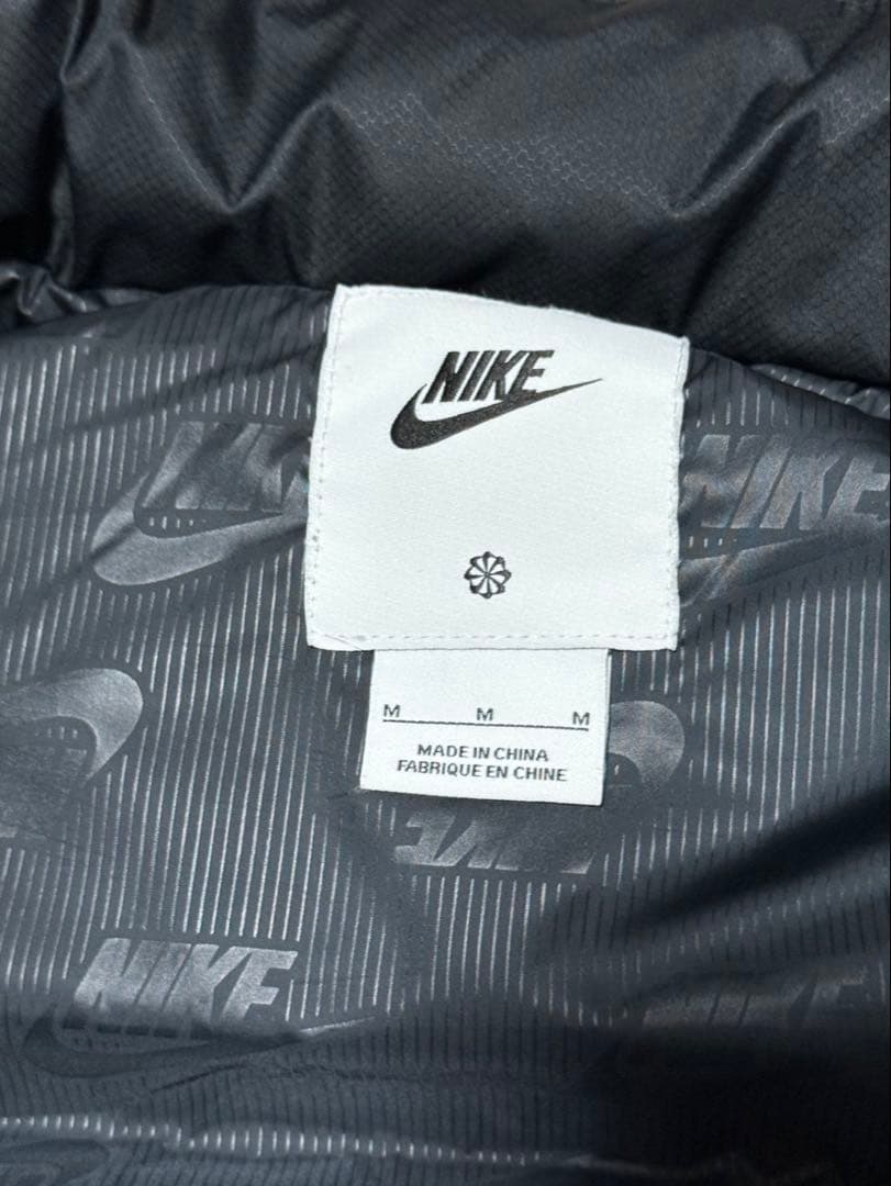 Nike ブラック ダウンベスト Mサイズ
