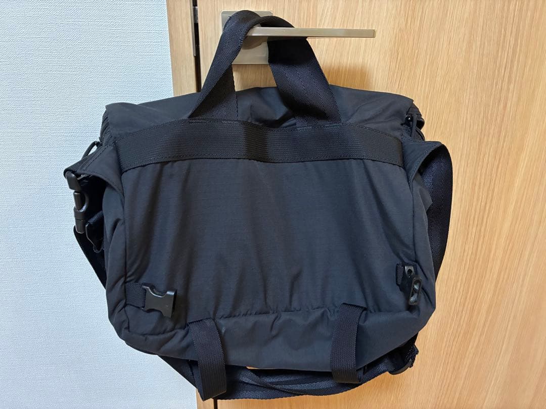 BRIEFING ブリーフィング　ショルダーバッグ　メッセンジャーバッグ