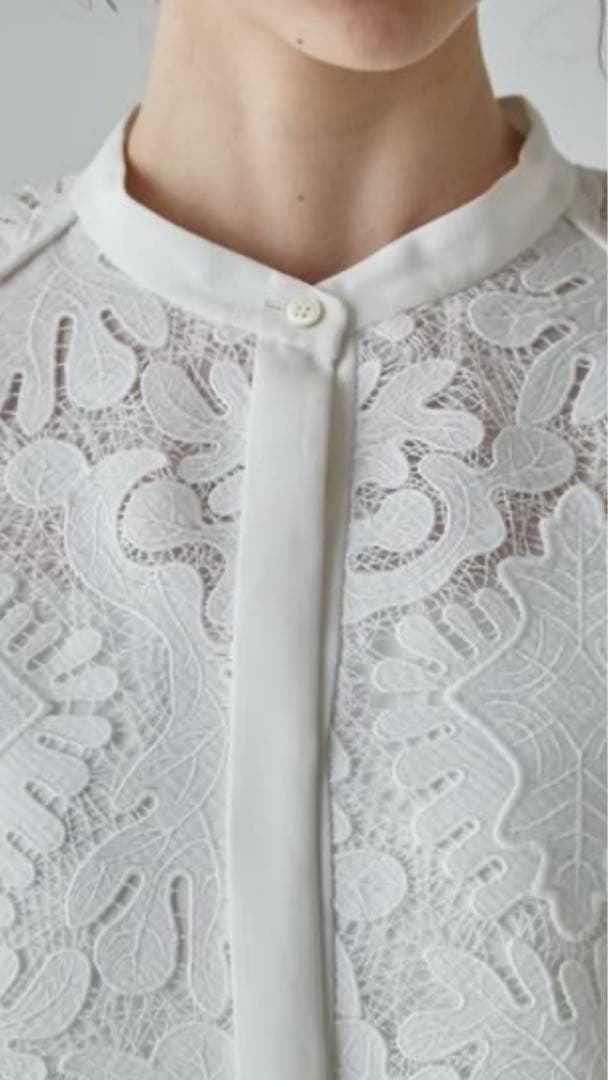 アドーア　リーフオーナメントレースワンピース