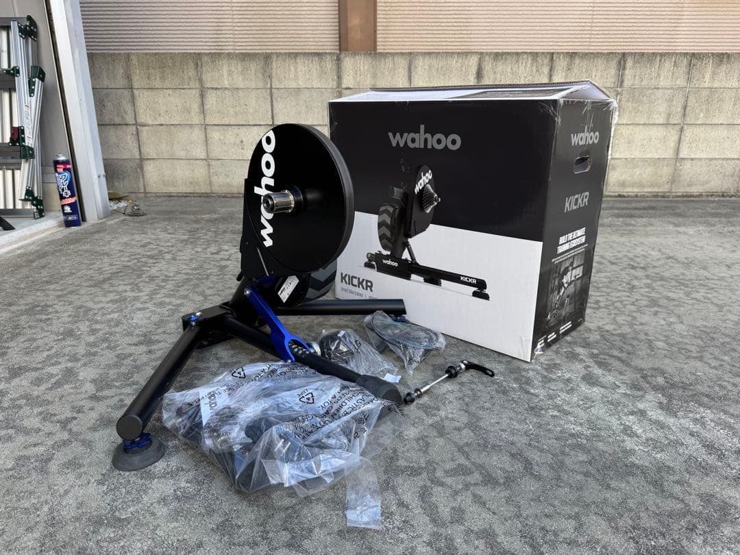 Wahoo KICKR WF113 V5トレーニングローラー zwift