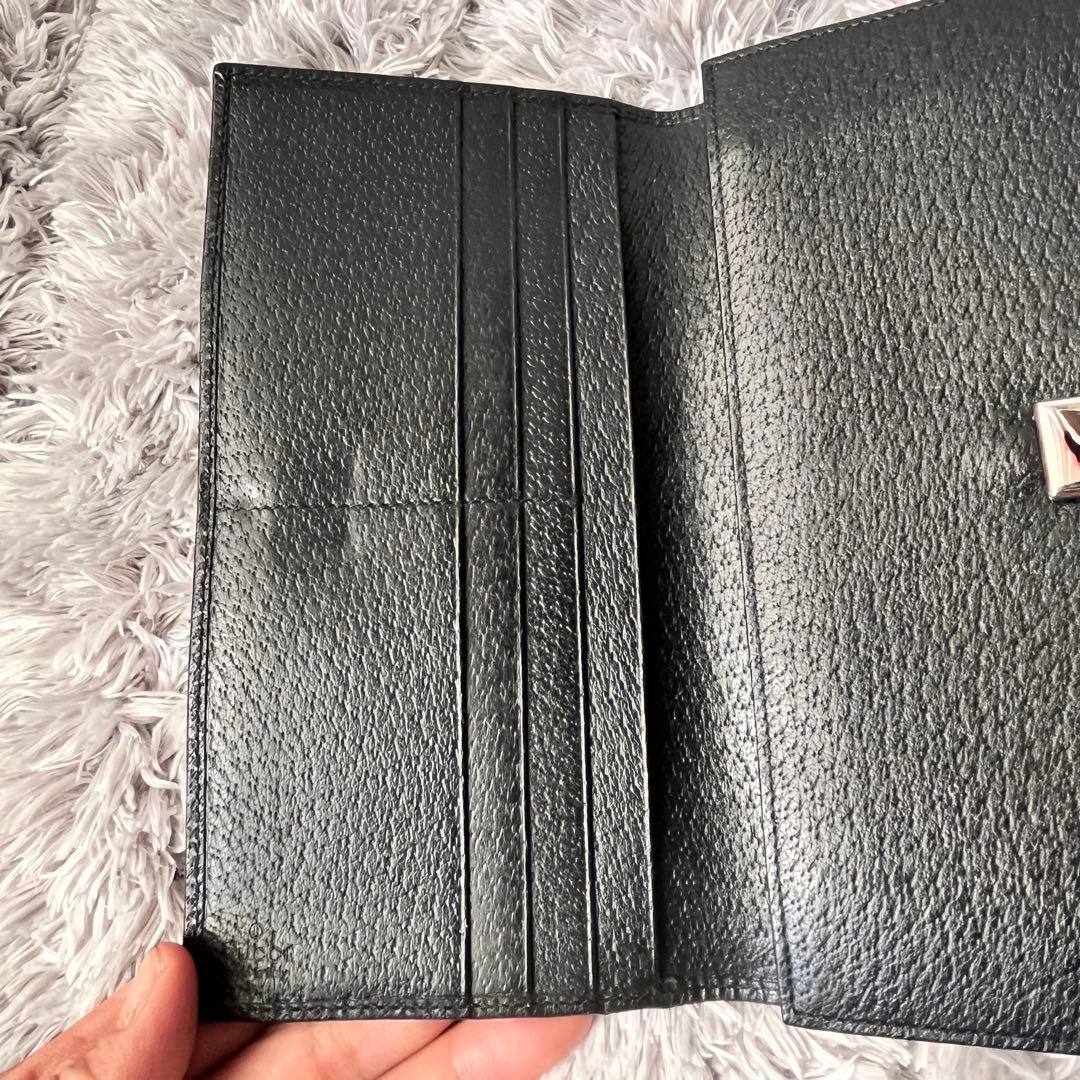 美品✨GUCCI G金具フラップ　レザー　ブラック　長財布　シルバーロゴ　メンズ