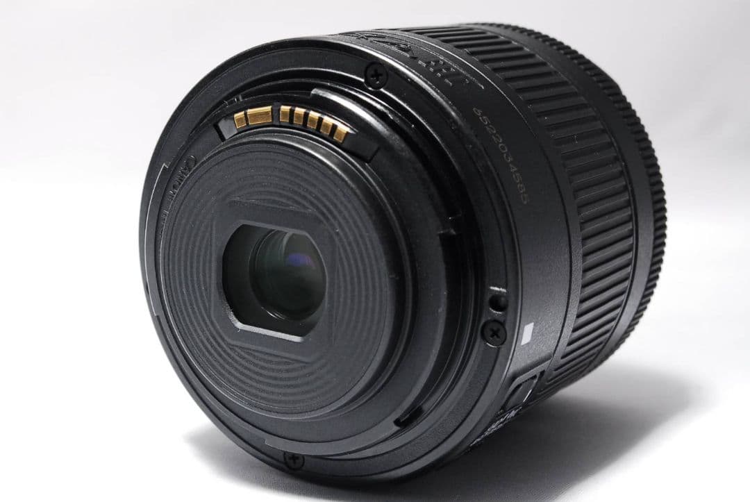 ♥スマホ転送OK♥Canon Kiss X9♥ 高画質＆軽量 高性能レンズ付