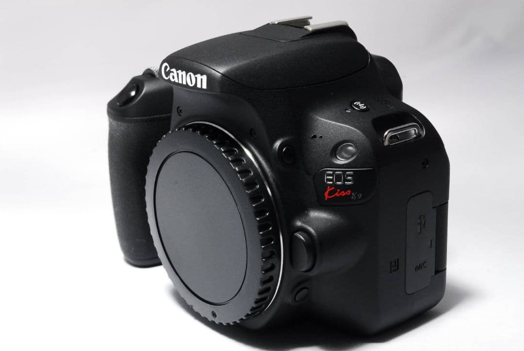 ♥スマホ転送OK♥Canon Kiss X9♥ 高画質＆軽量 高性能レンズ付