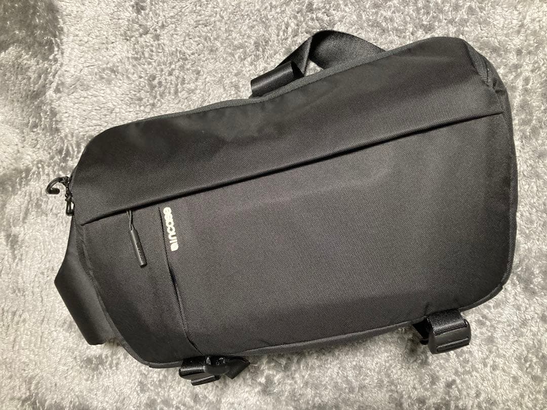 Incase ショルダーバッグ カメラ用