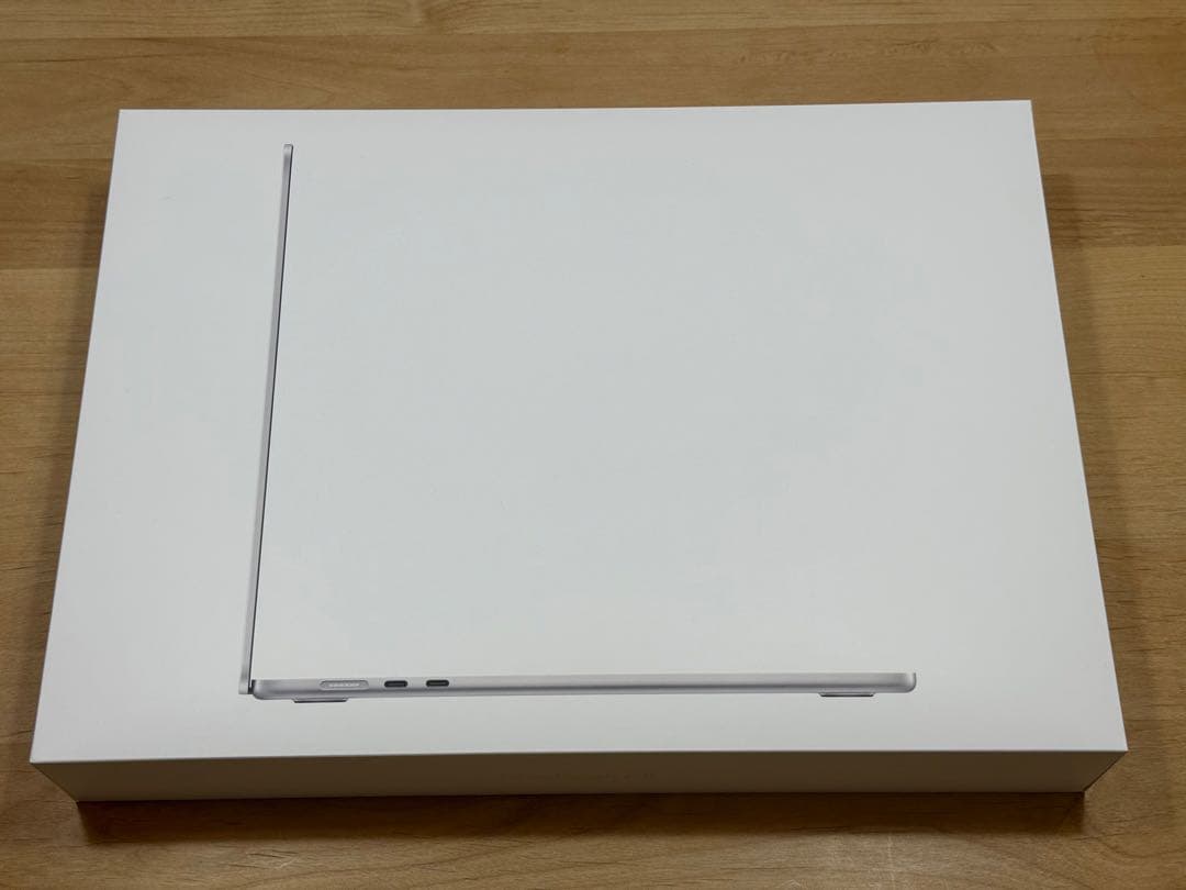 Apple MacBookAir M2 15インチ シルバー 16G/512G