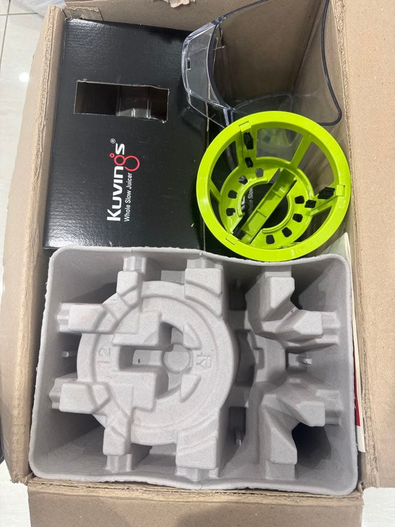 アンアンホールスロージューサー　Kivings 果物野菜