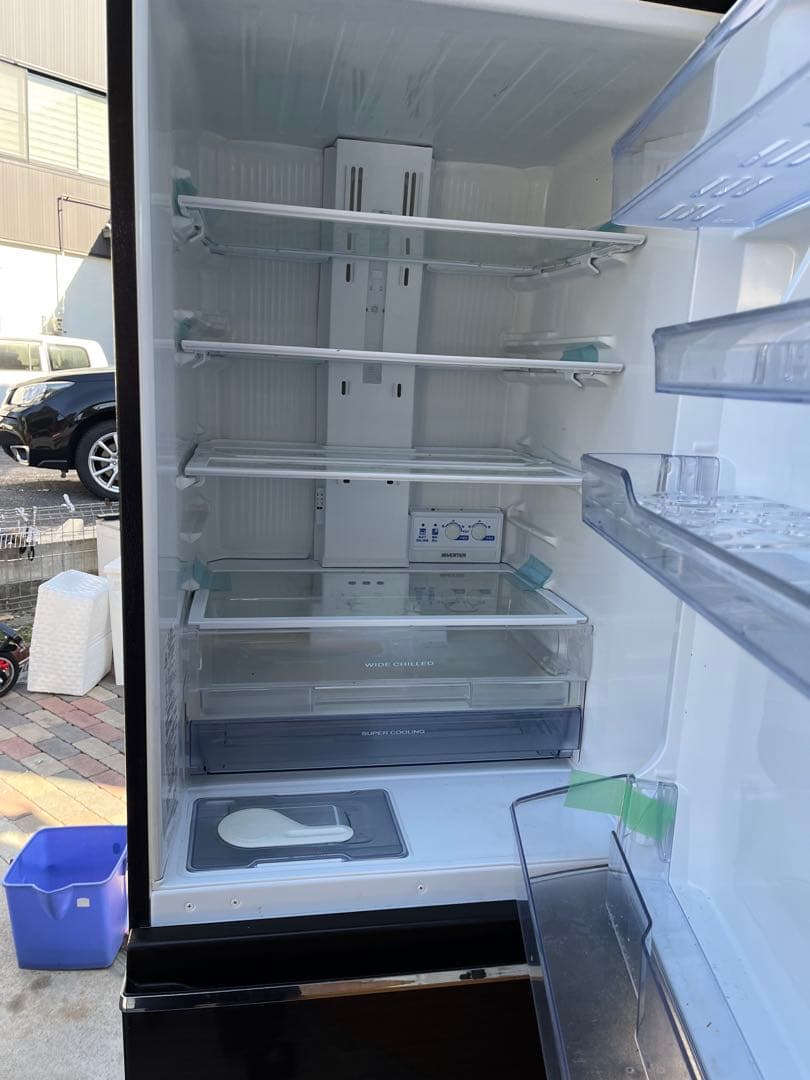 2017年製　三菱　3ドア冷蔵庫 MR-CX37EA 2-BR1 365L