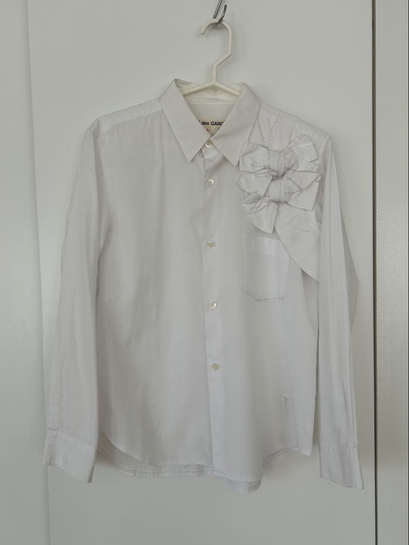 コムデギャルソン　ホワイト長袖リボンシャツ
