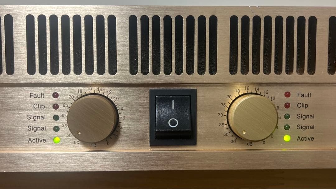 【動作品】classic pro CP1400 パワーアンプ 後期