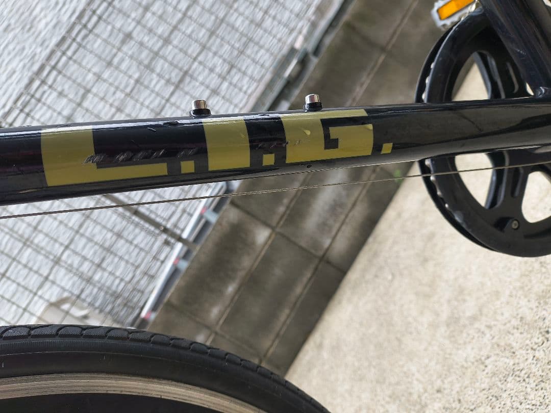 LIG MOVE クロスバイク 7段変速タイヤサイズ700×28C直接受け渡し可