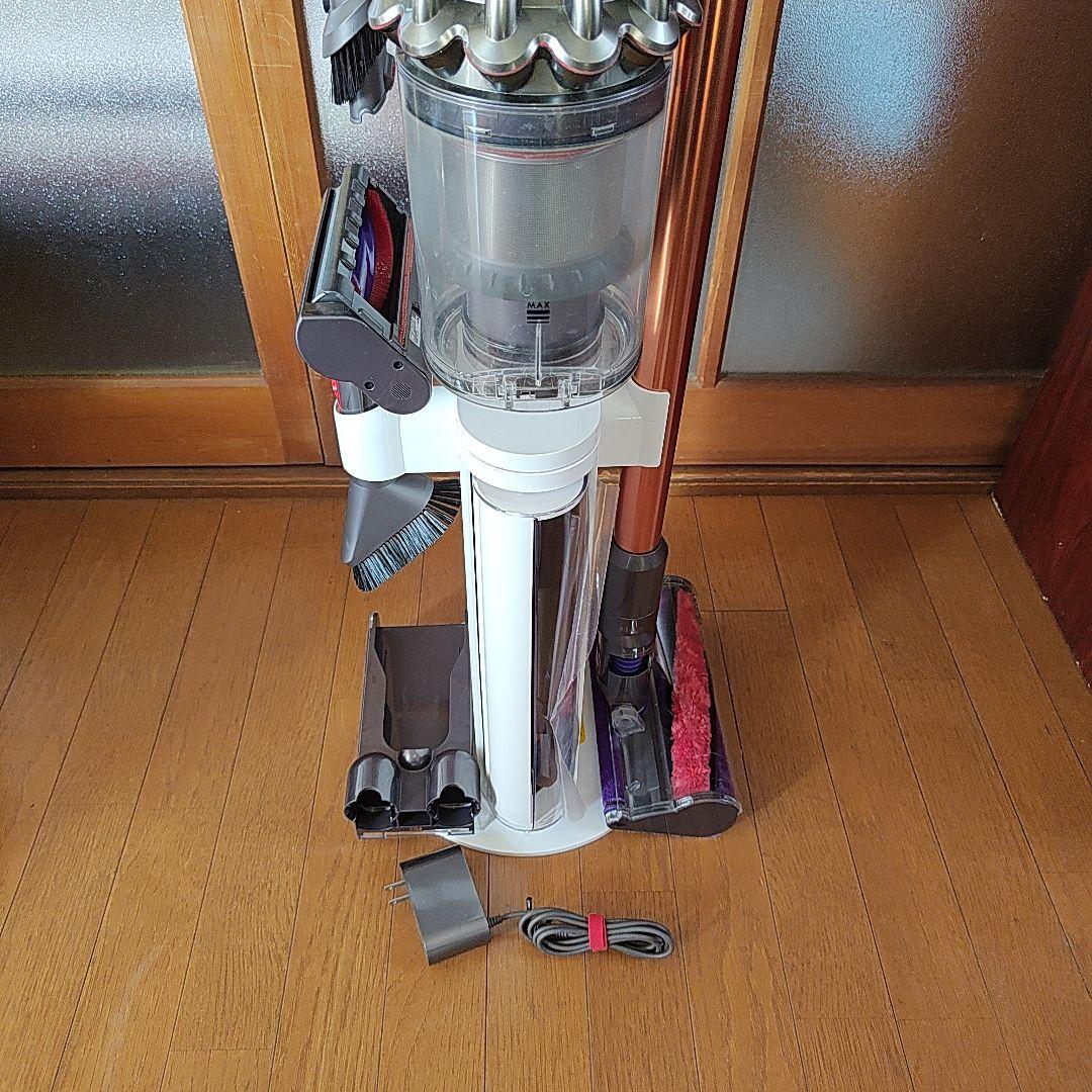 dyson v10 SV12 コードレスクリーナー本体 純正スタンド付き