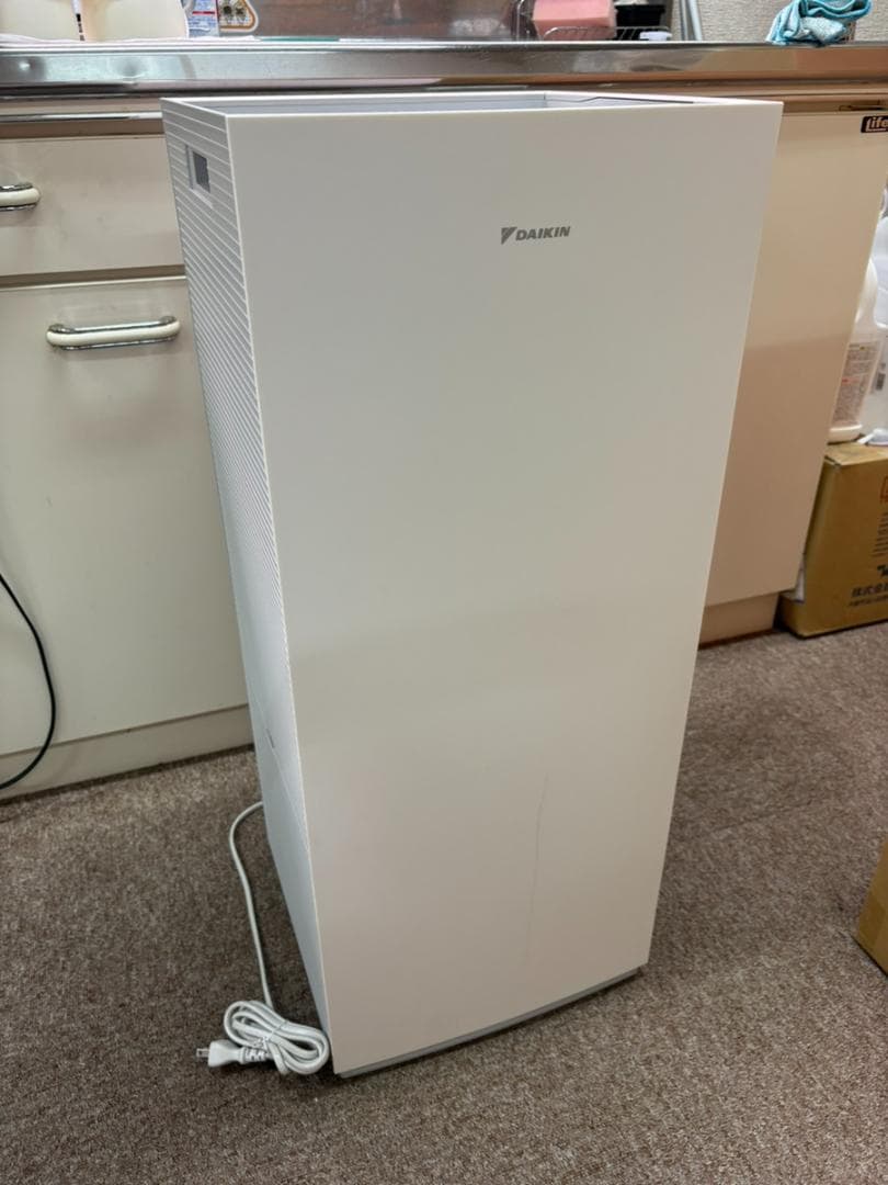 ダイキン 空気清浄機 MCK70YE9-W ホワイト 2022年製