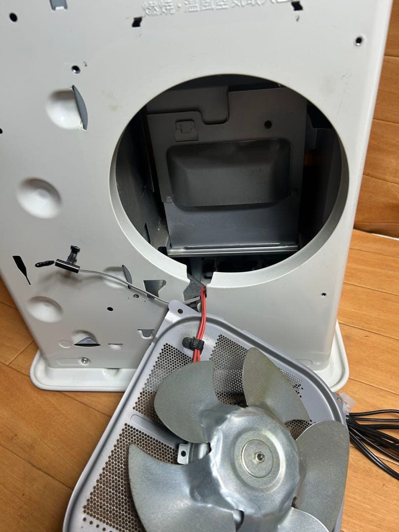 ダイニチ 石油ファンヒーター FWY-32CW19 2019年