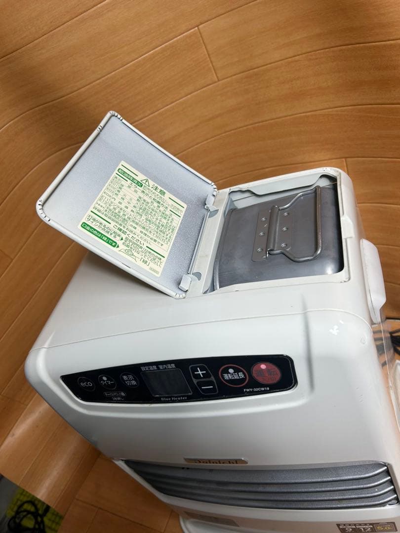 ダイニチ 石油ファンヒーター FWY-32CW19 2019年