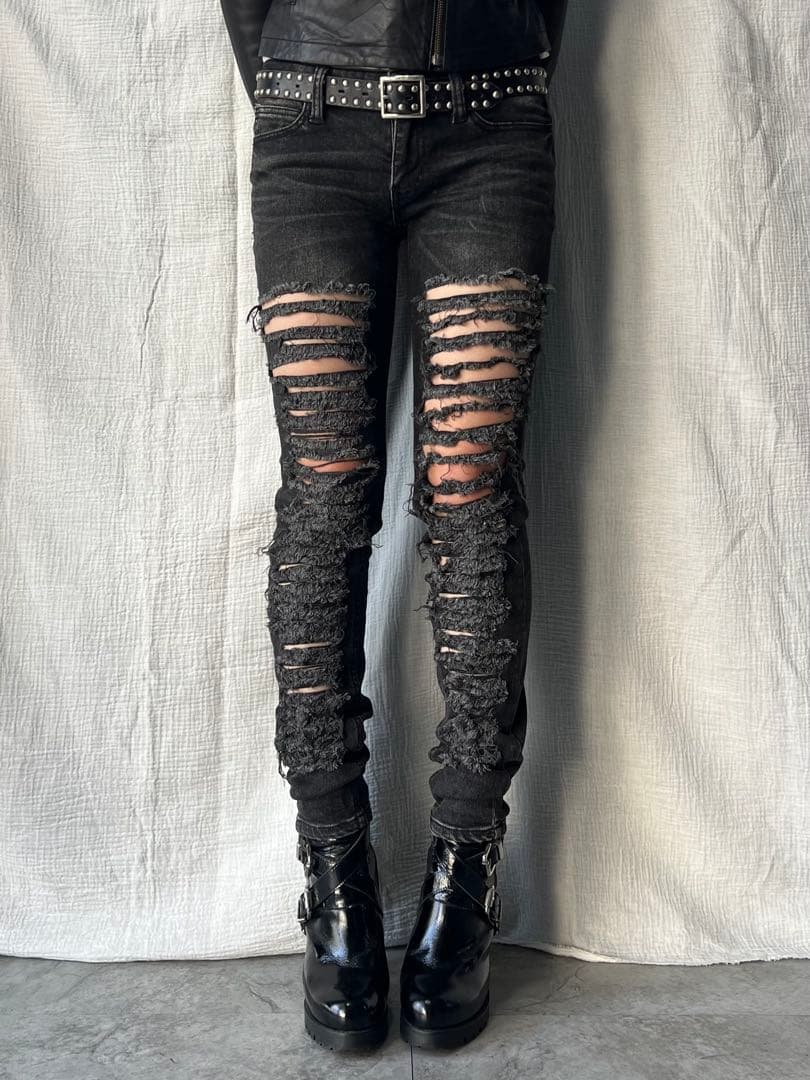パンツ \"GLAD NEWS\" Destroyed Black Skinny