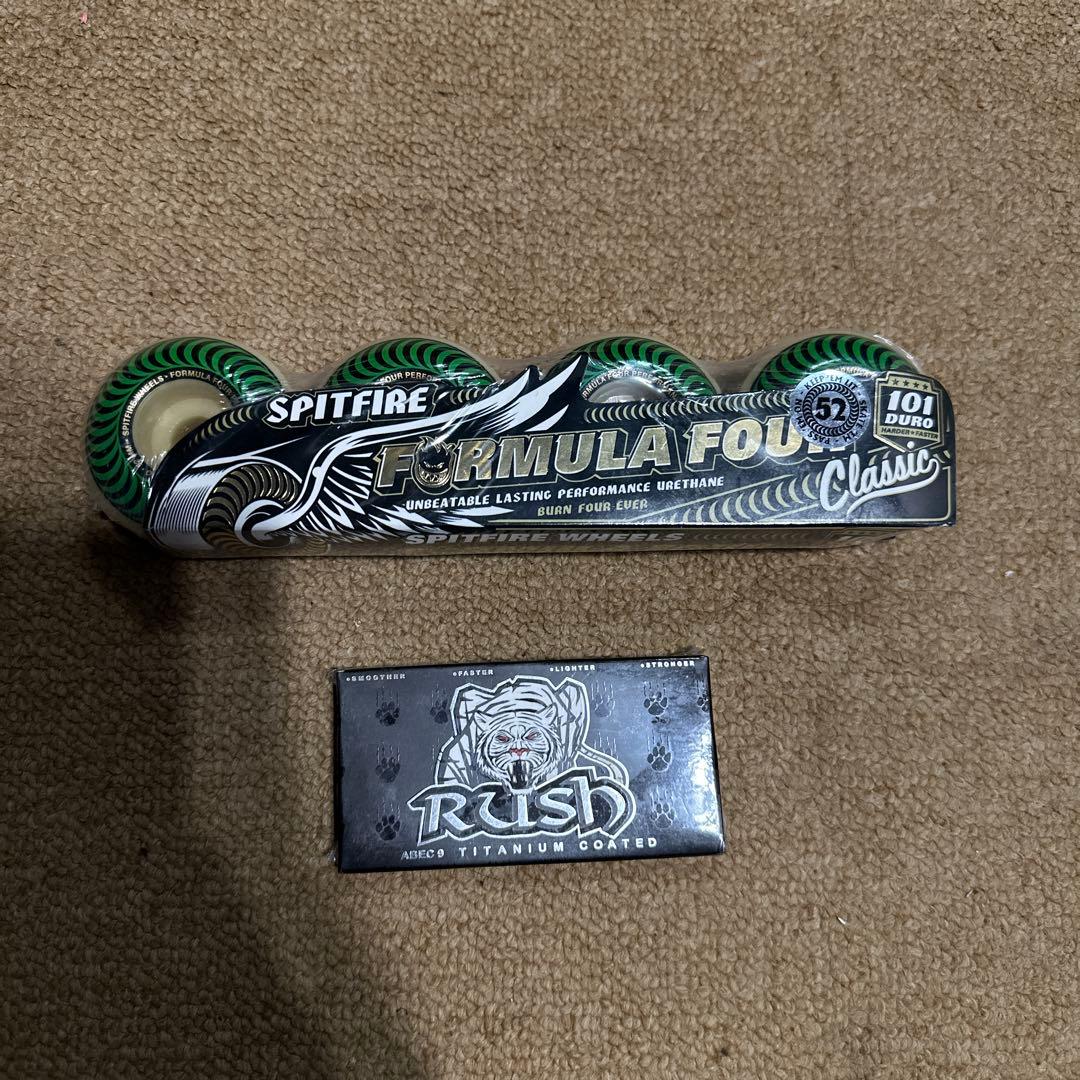 SPITFIRE FORMULA FOUR 101AウィールとRUSHベアリング
