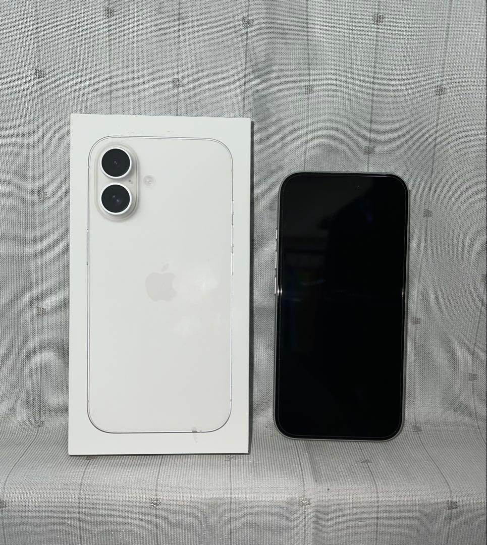 【超美品】iPhone 16 ホワイト 128GB 本体+付属品