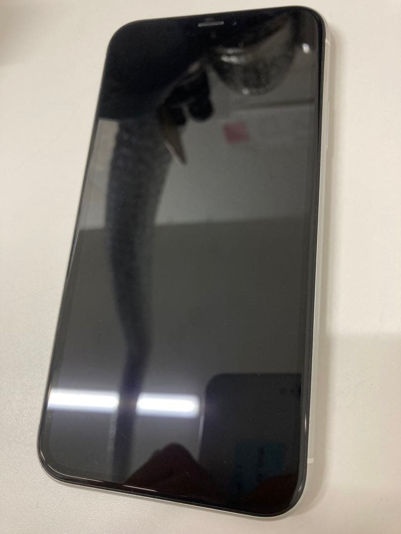 iPhone XR 128GB ホワイト　SIMフリー　K1787