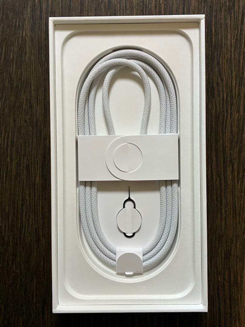 iPhone16e 128GB ホワイト SIMフリー 付属品完備