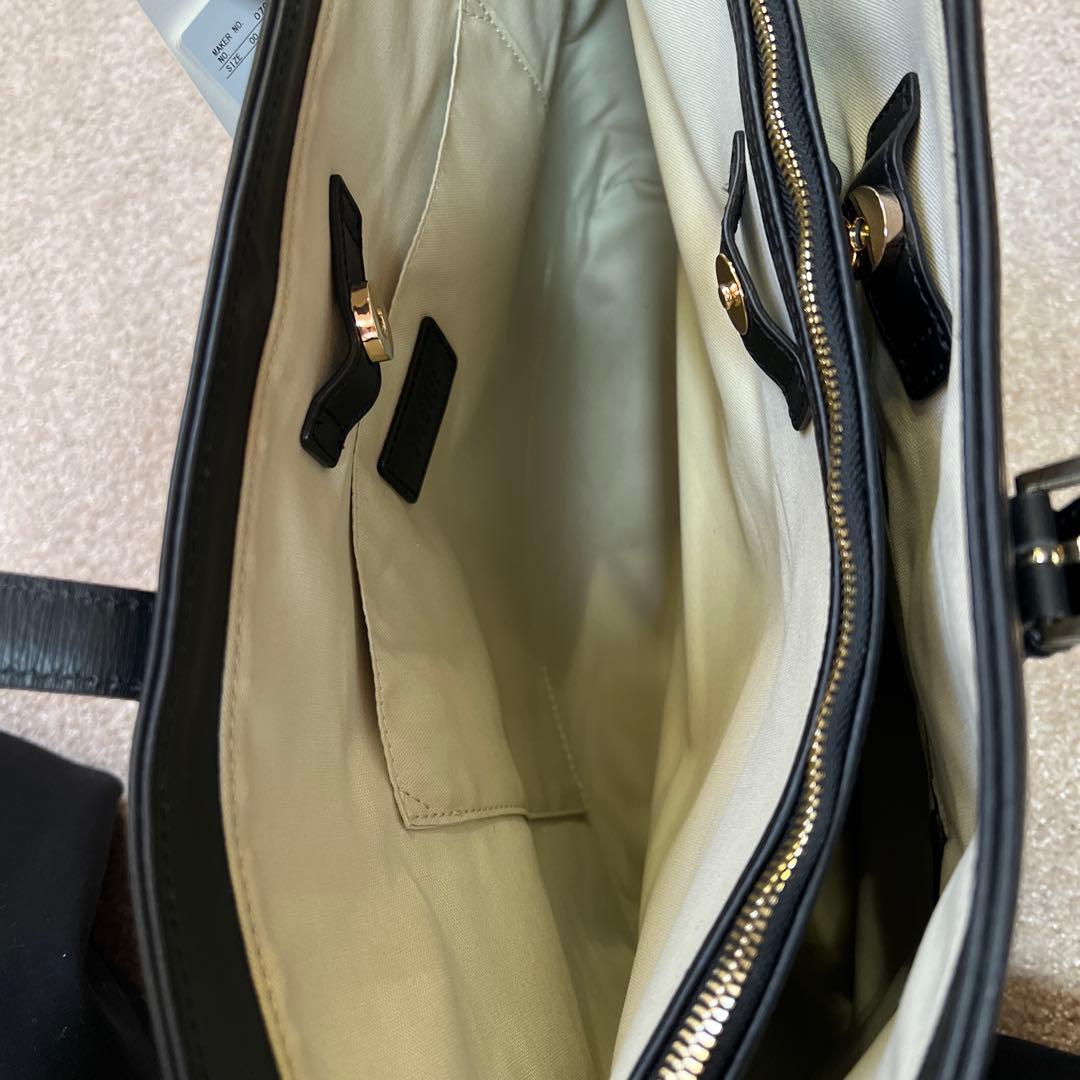 タケオキクチ　黒レザートートバッグ