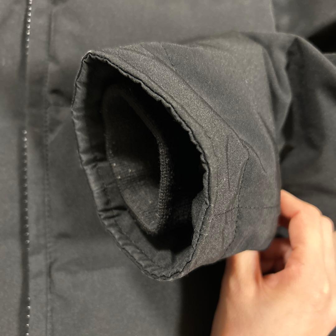   Arctic Program ブラックダウンジャケット