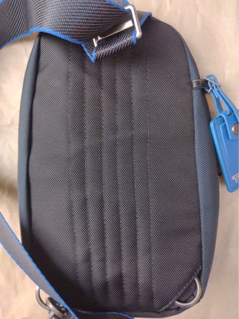 TUMI トゥミ ボディバッグ スリングバッグ