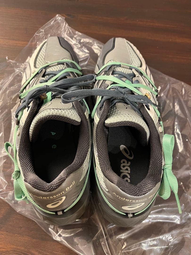 靴 asics protoblast andersson bell