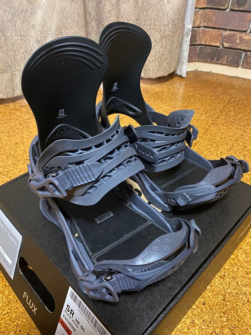 FLUX SR-05 ビンディング グレー Mサイズ