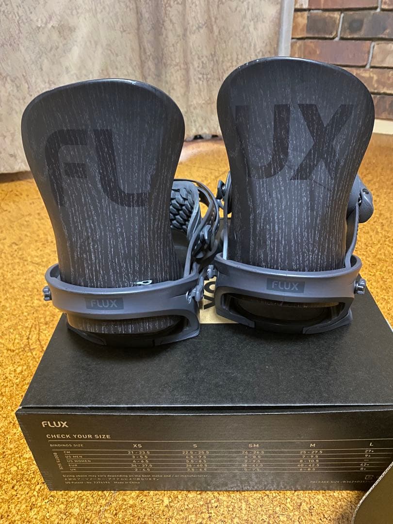 FLUX SR-05 ビンディング グレー Mサイズ